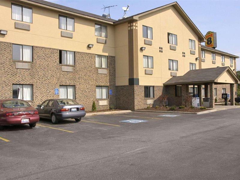 Super 8 By Wyndham Hammond/North Hotel Exterior photo