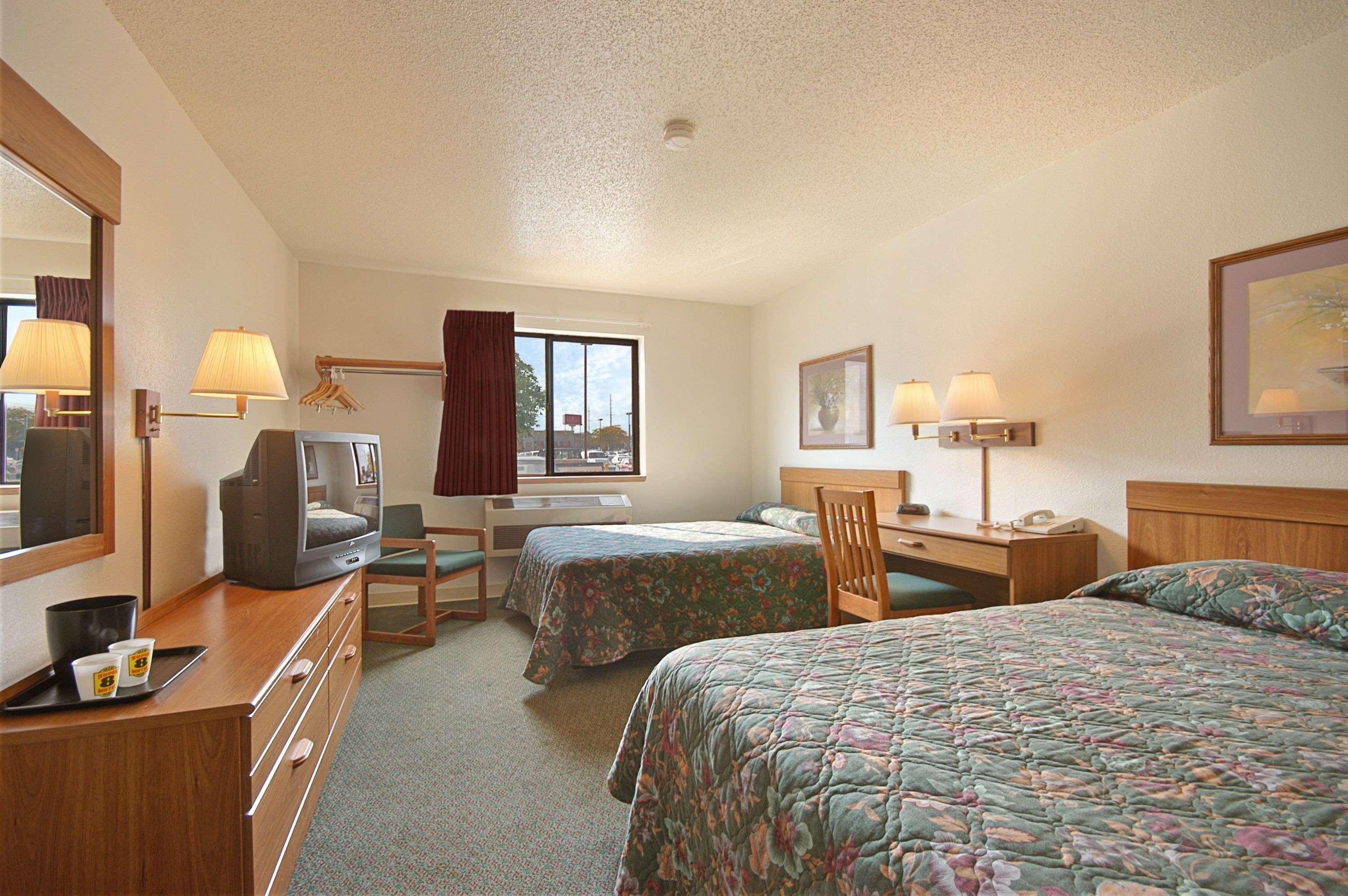 Super 8 By Wyndham Hammond/North Hotel Room photo